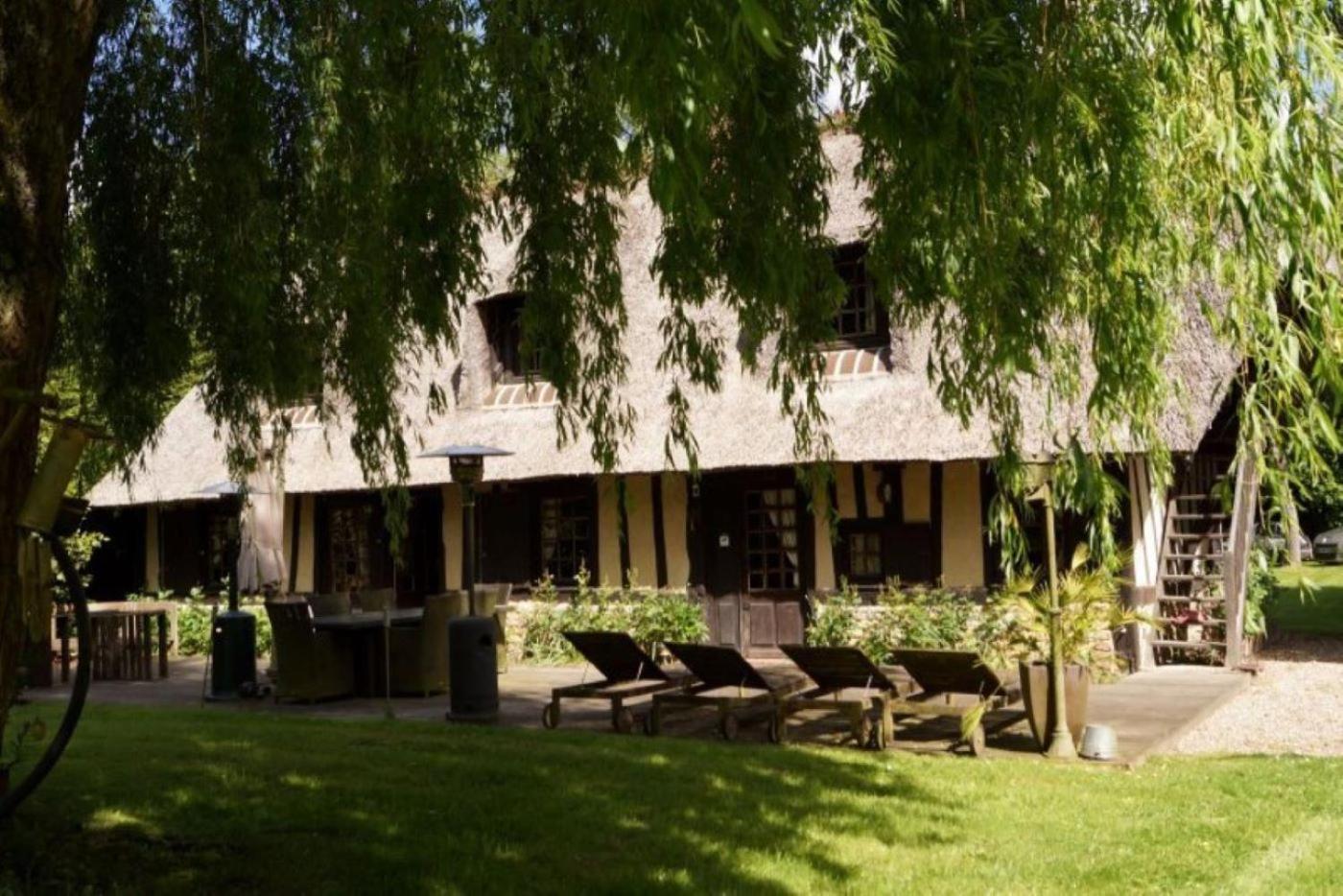 Chaumiere Familiale Weekend & Vacances Paisible Saint-Philbert-sur-Risle Exterior foto